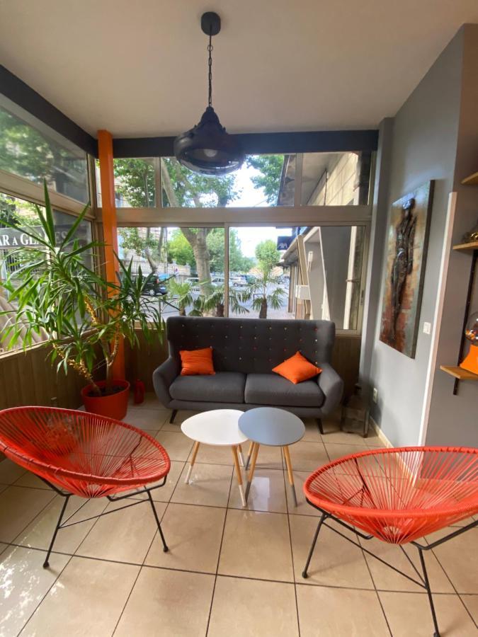 Rev Hotel Lamalou-les-Bains Zewnętrze zdjęcie
